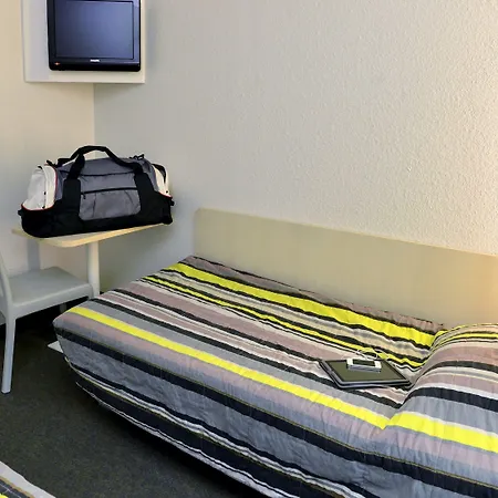 Hotelf1 Sud Hotel Evreux