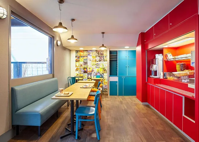 Hotelf1 Sud Otel Évreux